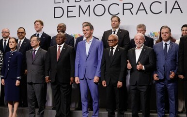 Ovo je lijeva alternativa međunarodnom MAGA pokretu