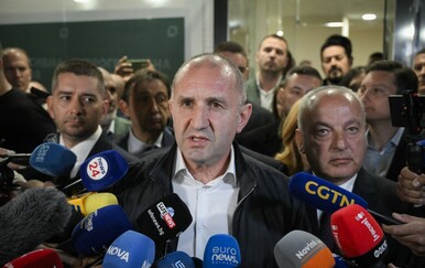 Bivši bugarski predsjednik Radev uvjerljivo vodi na parlamentarnim izborima