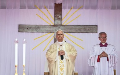 Papa Lav u Angoli ponovno kritizirao tirane koji izrabljuju ljude