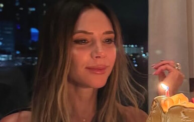 Victoria Beckham za 52. rođendan imala posebnu tortu