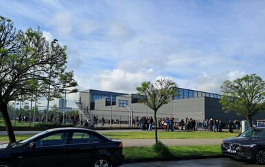 Evakuirana gimnazija u Zagrebu