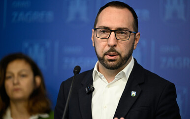 Tomašević pred novinarima: Na stolu niz gradskih, ali i stranačkih tema