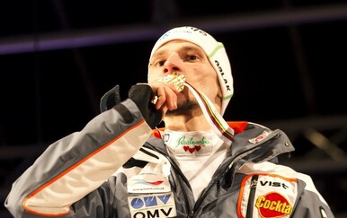 Poznati Slovenac "mrtav pijan" skrivio nesreću: Helikopterom ga odveli u bolnicu