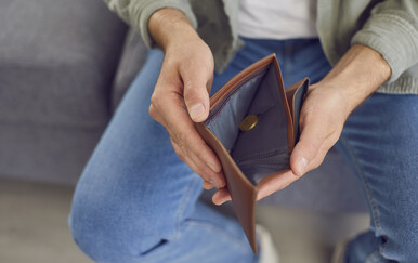 U Hrvatskoj ugrožena sloboda izražavanja, ograničen pristup pobačaju - Amnesty