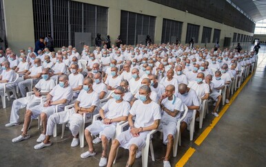 FOTO/VIDEO Započelo jedno od najvećih suđenja u povijesti: 486 članova MS-13 na optuženičkoj klupi