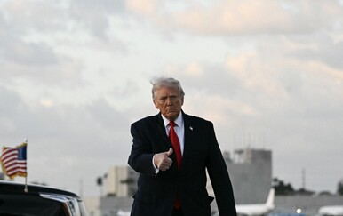 Širi se tvrdnja da je Trump pokušao aktivirati nuklearne kodove