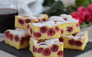 Recept za brzinski kolač s višnjama