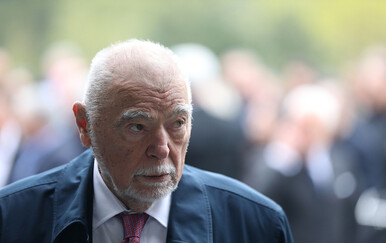 Bivši predsjednik Mesić: Država tolerira relativizaciju NDH