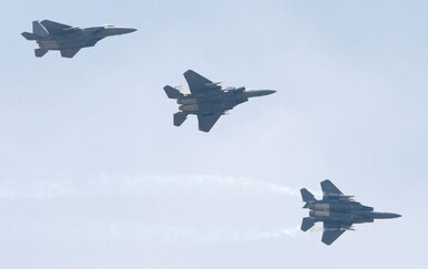 Južna Koreja: Sudar dvaju lovaca F-15 zbog fotografiranja, pilot kažnjen s 60.000 dolara