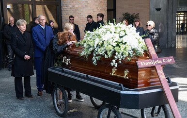 Na zagrebačkom krematoriju ispraćena Danijela Car