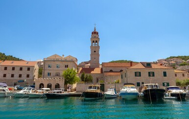 Prvi svibnja na Braču: Četiri odlične ponude za produženi vikend na otoku