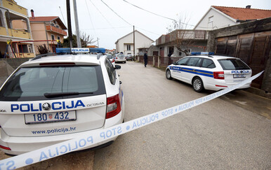 Naoružani trojac upao u obiteljsku kuću: Nakon brze reakcije maloljetnika, obitelj uspjela pobjeći