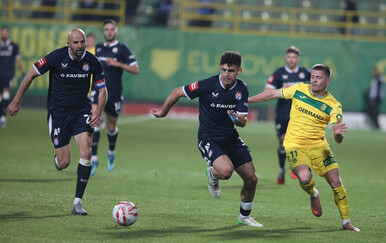 Dinamo u prvom dijelu sve riješio protiv Istre pa u rutinski završio posao