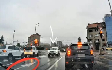 Težak prekršaj: Vozili u suprotnom smjeru kod Vjesnikova nebodera