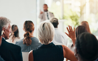 Konferencija "Demokracija u doba TikToka i izbjegavanja vijesti"