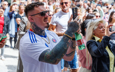 Tko je Tom Aspinall, koji se prošetao Peristilom u dresu Hajduka?