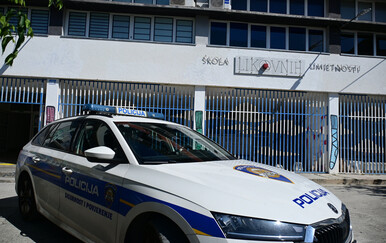 Splitska policija obavila pretrese škola: Dojave su lažne, najavljena istraga