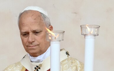 Papa osudio ubijanje prosvjednika u Iranu i ponovno se usprotivio ratu