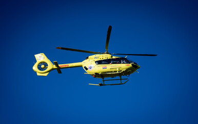 Težak sudar na našem otoku: Vatrogasci rezali lim da spase trudnicu, dignut helikopter