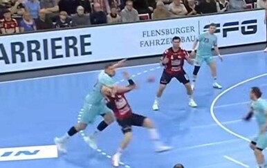 Užasan prekršaj rukometaša od 215 cm: Sudac je odmah izvadio crveni karton