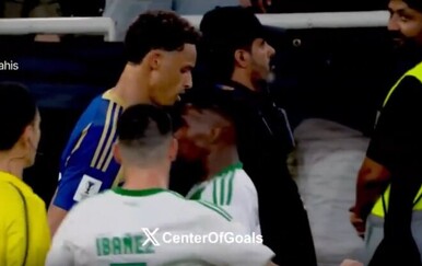 VIDEO Ušao u konflikt, dobio nepotreban crveni, pa ipak slavio na kraju