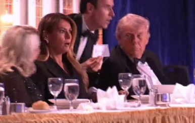 Pogledajte kako je Melania Trump reagirala kada se suočila s pucnjavom tijekom večere