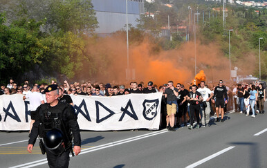 U srcu Rijeke osvanula poruka pred derbi s Hajdukom: Spominje je srpski Partizan