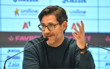 Neobična scena na Rujevici: Trener Rijeke brzo napustio konferenciju