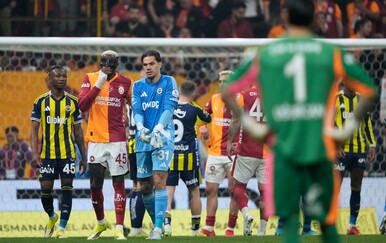 VIDEO Pomračenje uma Edersona: Pljunuo, dobio crveni karton pa prijetio sucu