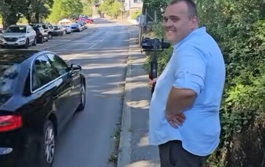 Snimka iz Srbije nasmijala regiju: "Još blicaju jedni drugima"