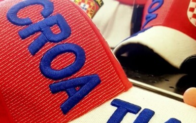 Navijački rekvizit iz SAD-a nasmijao domaću publiku, a neke je i naljutio