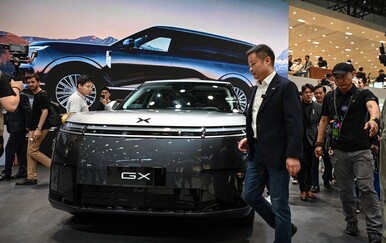 Kinezi predstavili sustav u automobilu koji sam spašava živote na autocesti i baterije koje mijenjaju pravila igre