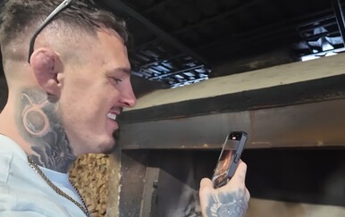 VIDEO "Aspinalović" tukao po janjetini i rakiji pa ga oduševio detalj na dresu Hajduka: "Ovakav nikad nećeš imati"