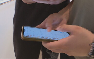 Nova pravila Europske unije: Baterije na mobitelima uskoro ćemo ponovno mijenjati sami