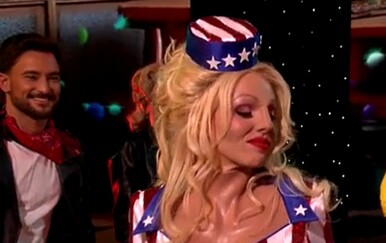 Nora Ćurković kao Dolly Parton u showu Tvoje lice zvuči poznato