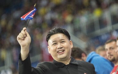 Kim Jong-un hvali vojnike koji su počinili samoubojstvo kako ih ne bi zarobili