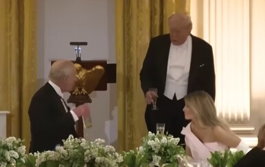 Pogledajte kako je Charles "spustio" Trumpu uz osmijeh: Ovako šaljivog ga ne pamtimo