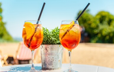 Kako napraviti Aperol Spritz? Recept za piće koje paše u svim prigodama