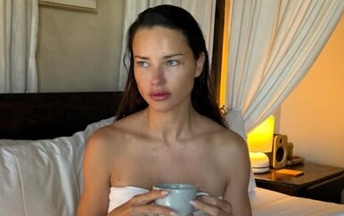 Adriana Lima prvi put službeno pozirala s kćerima