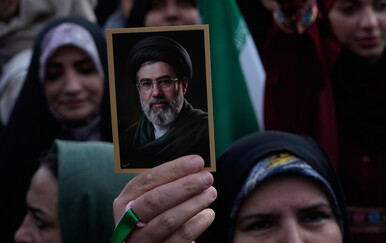 Hamenei proglasio "novo poglavlje" u Hormuškom tjesnacu: Nuklearni i raketni program branit ćemo kao vlastite granice