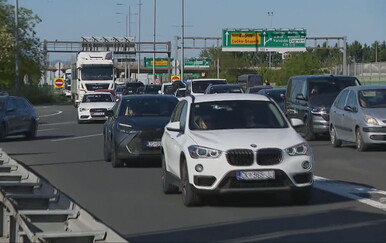 Krenule su gužve na Lučkom uoči Prvog maja