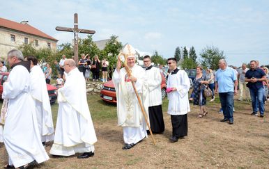 Proslava blagdana Velike Gospe u svetišu u Gori nedaleko Siska (Foto; Nikola Cutuk/PIXSELL)