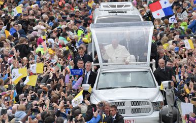 Papa Franjo u Dublinu (Foto: AFP)