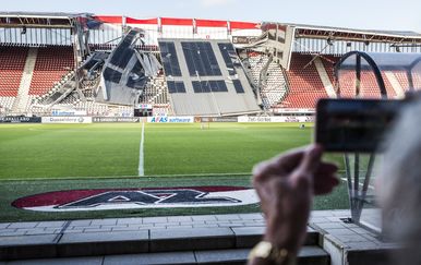 Vjetar srušio krov stadiona AZ Alkmaara (Foto: AFP)