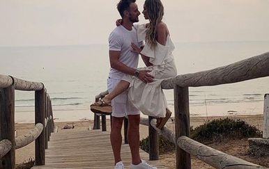 Ivan Rakitić i Raquel Mauri (Foto: Instagram)