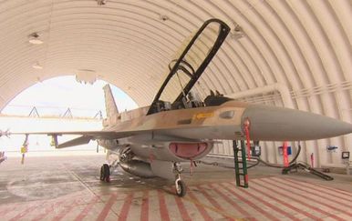 Borbeni avion F16 (Foto: Dnevnik.hr)