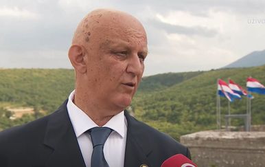 Umirovljeni general Ljubo Ćesić Rojs