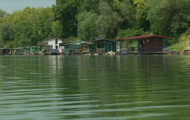 Slavonski Brod: Splavovi - 2
