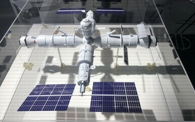 Maketa ruske orbitalne stanice ROSS