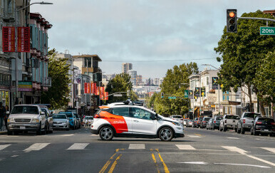 Cruise samovozeći taksi u San Franciscu